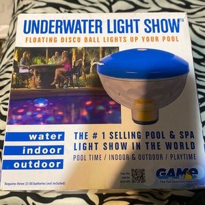 Pool light/underwater light show